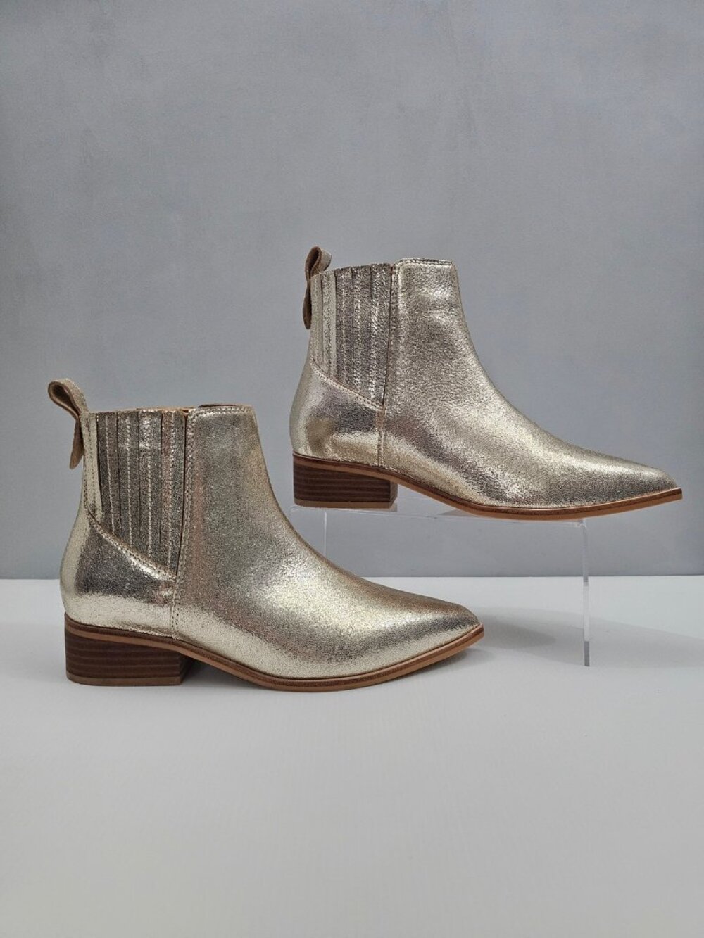 Frankie4 Nina Chelsea Ankle Boot Gold Metallic Leather Pointed Toe Womens 8 NEW - Picture 3 of 15